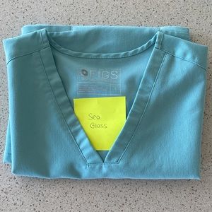 Figs Casma Scrub Top